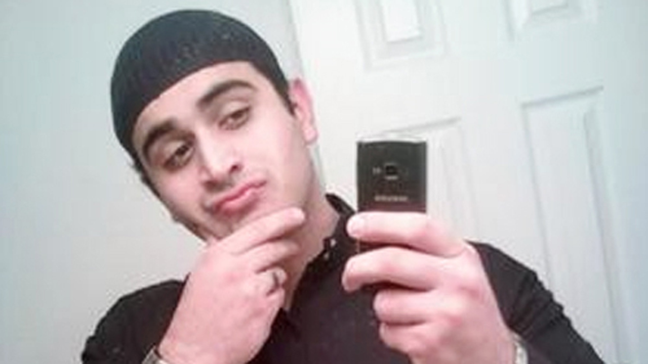 Orlando shooter posted online during nightclub massacre