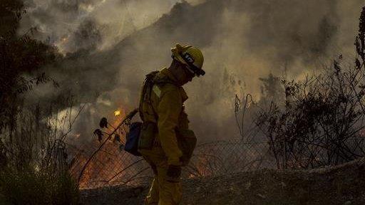 Two new wildfires spark in Southern California 