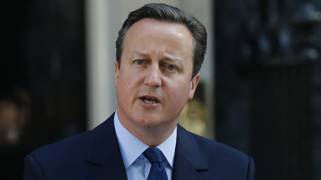 UK PM David Cameron announces decision to resign