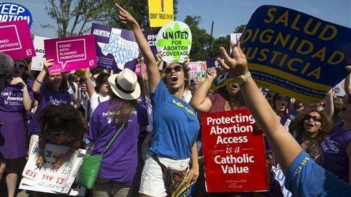 Supreme Court throws out Texas abortion law