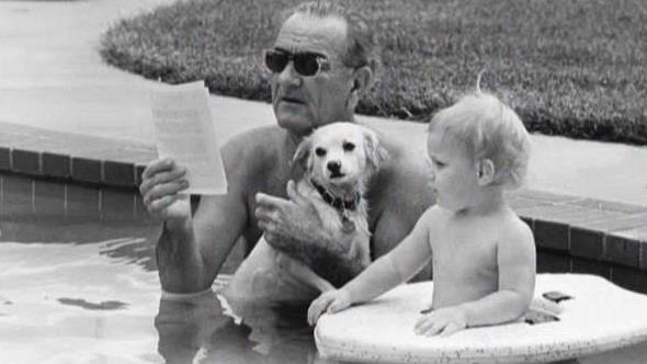 A look back at memorable presidential pooches