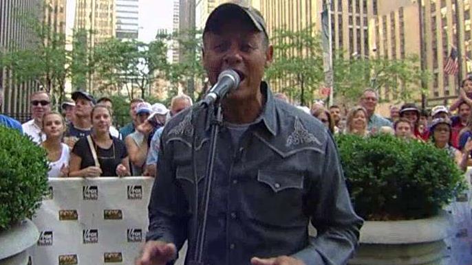 Country music star Neal McCoy performs 'Wink'