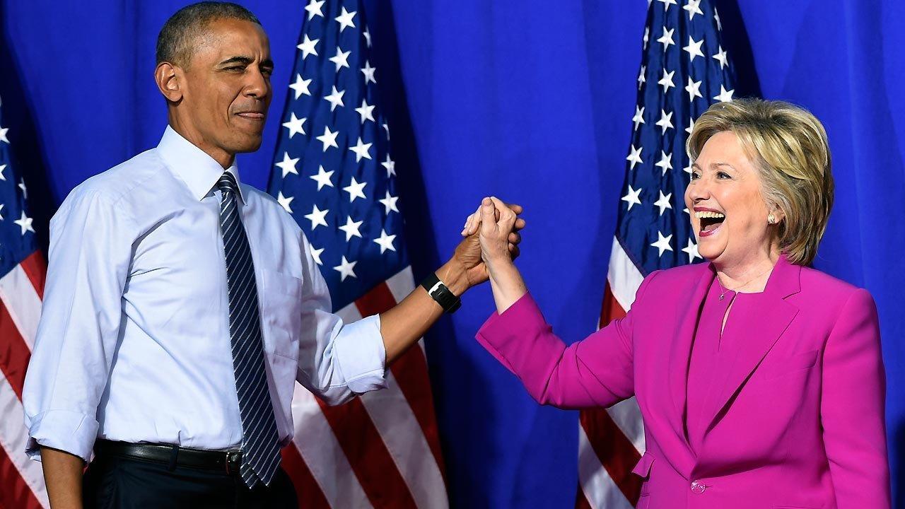 Obama bergabung dengan Clinton dalam kampanyenya, sambil memuji pengalaman dan penilaiannya