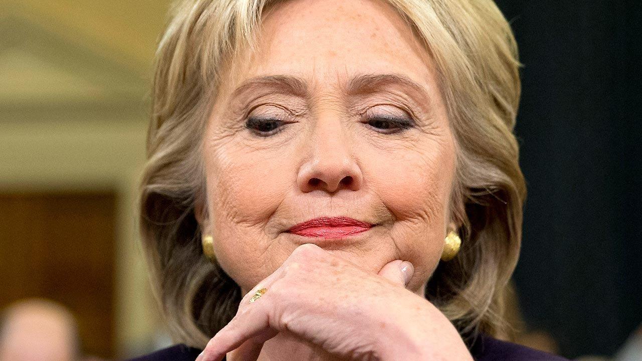Clinton extremely careless but not criminal in email scandal