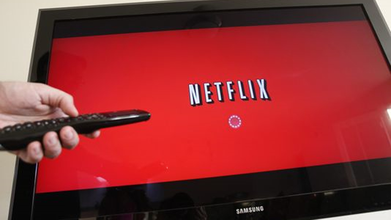 Court ruling equates Netflix password sharing to hacking