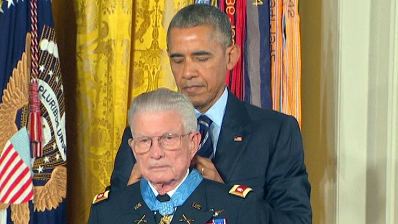 Obama awards Medal of Honor to Lt. Col. Charles Kettles