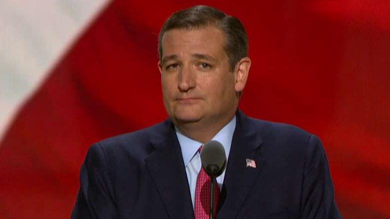 Ted Cruz booed on RNC stage after refusing to endorse Trump