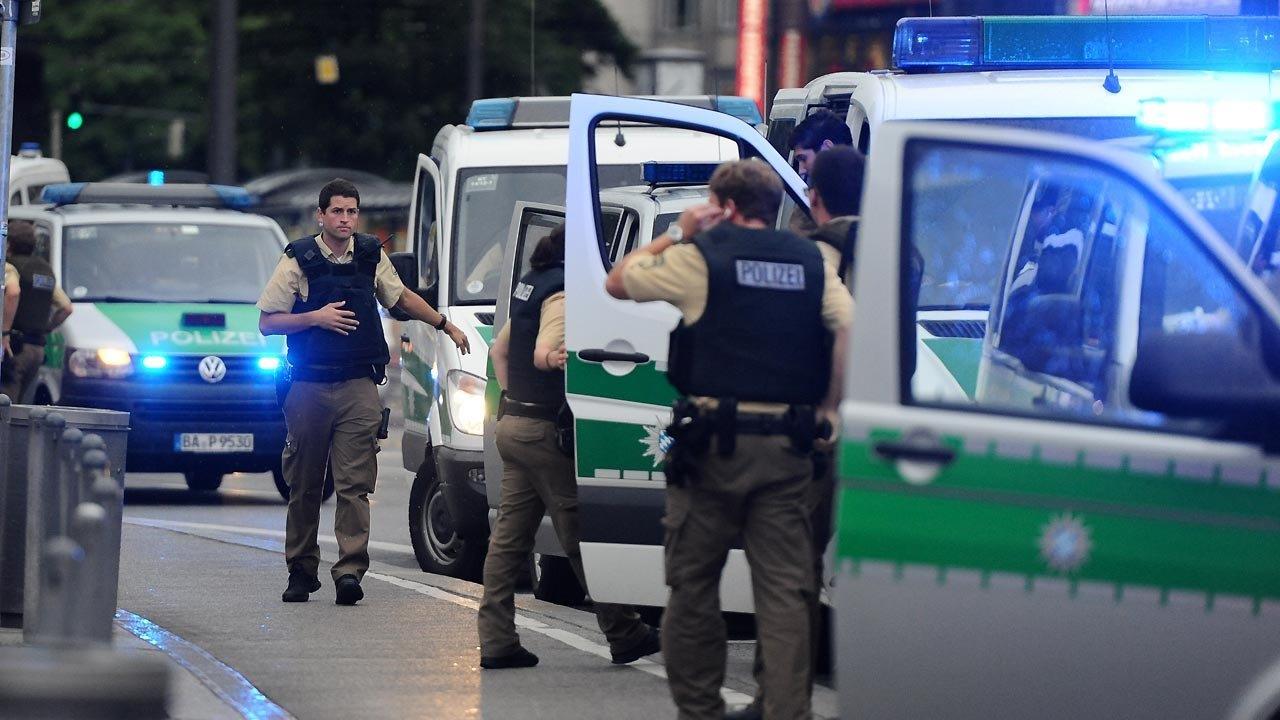 Witness describes 'panic' in Munich following shooting