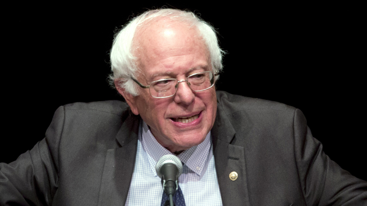 Sanders to speak at DNC amid chairwoman's resignation 