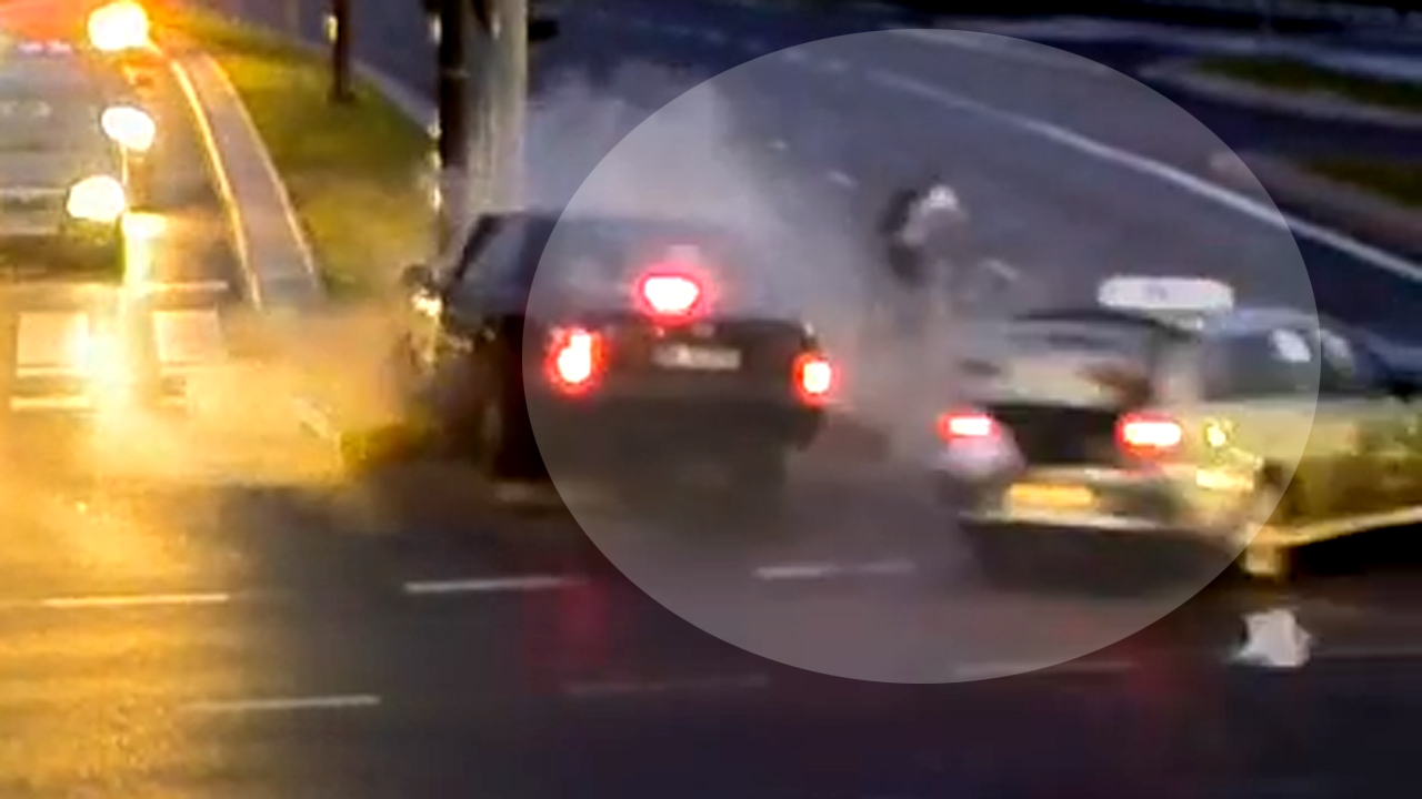 Lucky cyclist narrowly escapes crash when cars collide