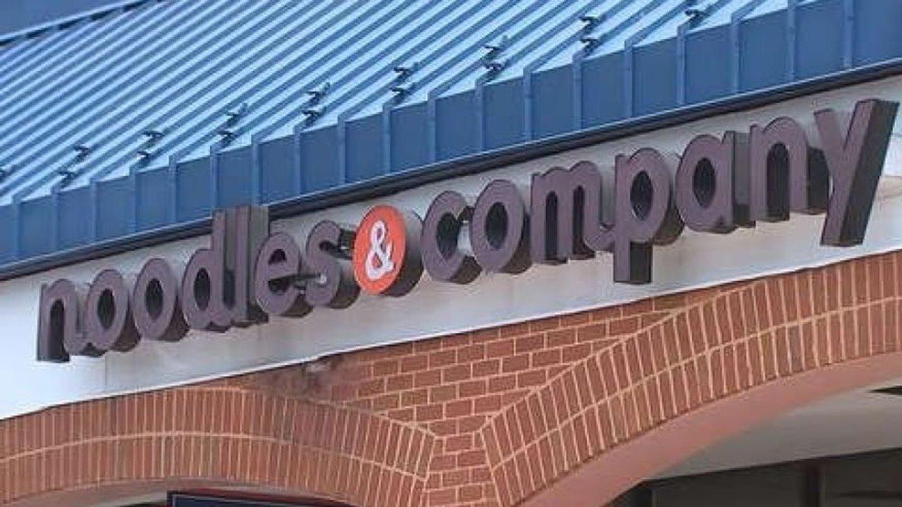 Noodles & Company apologizes for chef refusing to serve cop