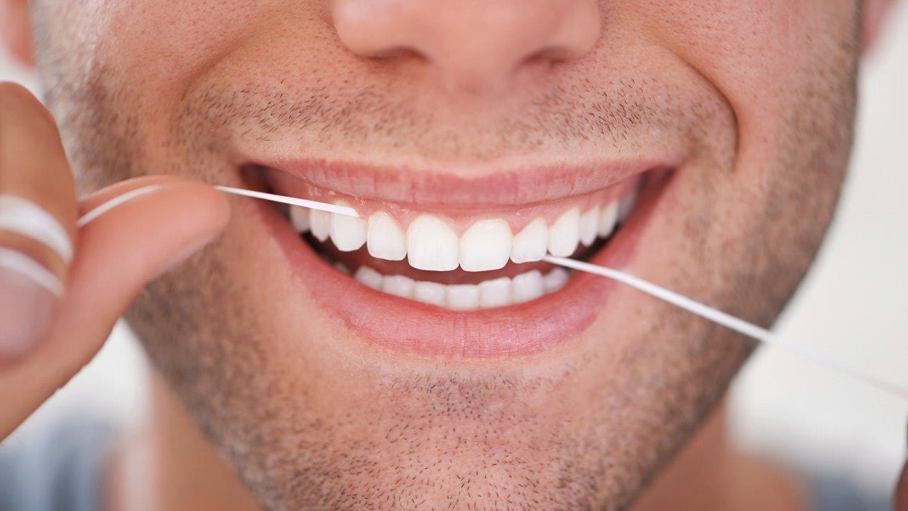 Dental dilemma: How effective is flossing?