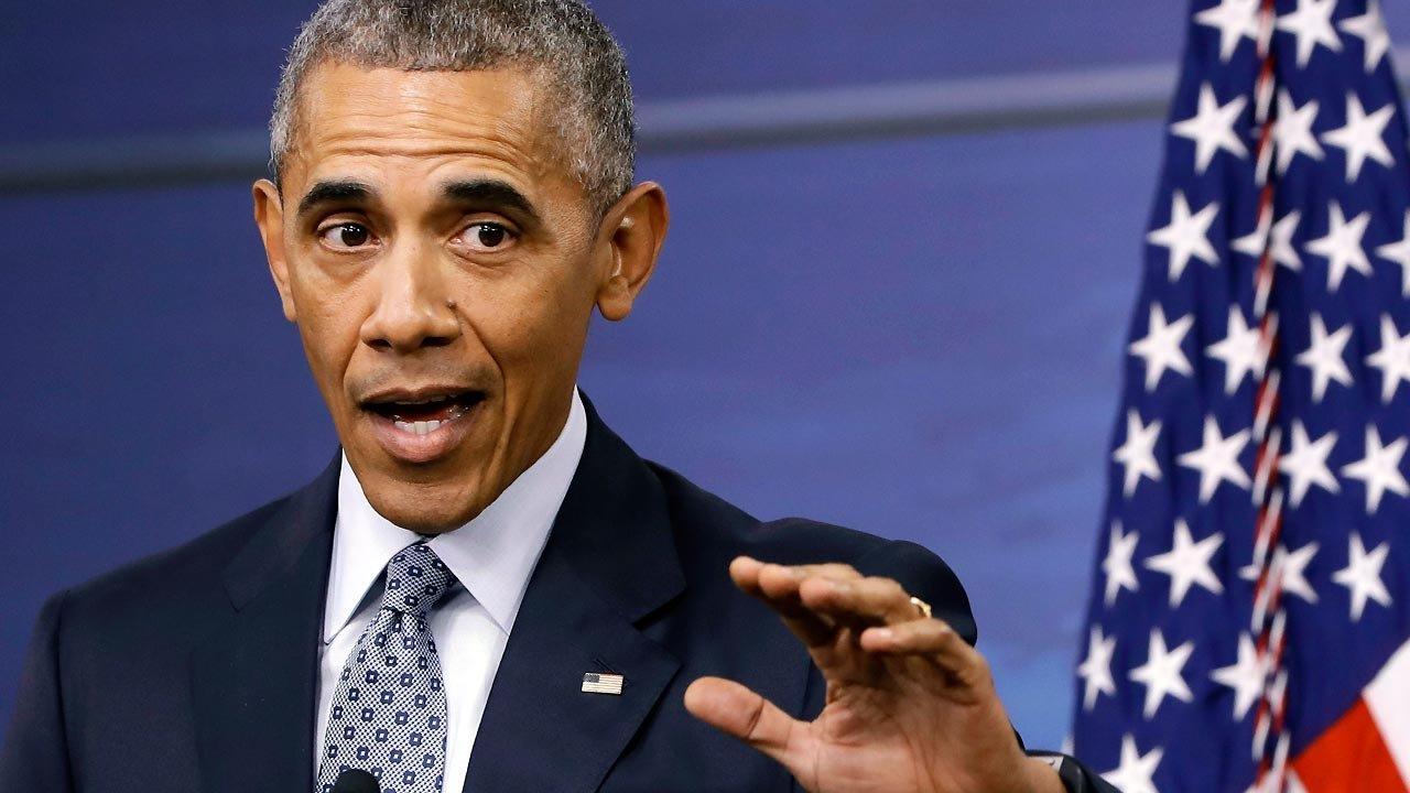 Obama calls Iran cash story 'manufactured outrage'