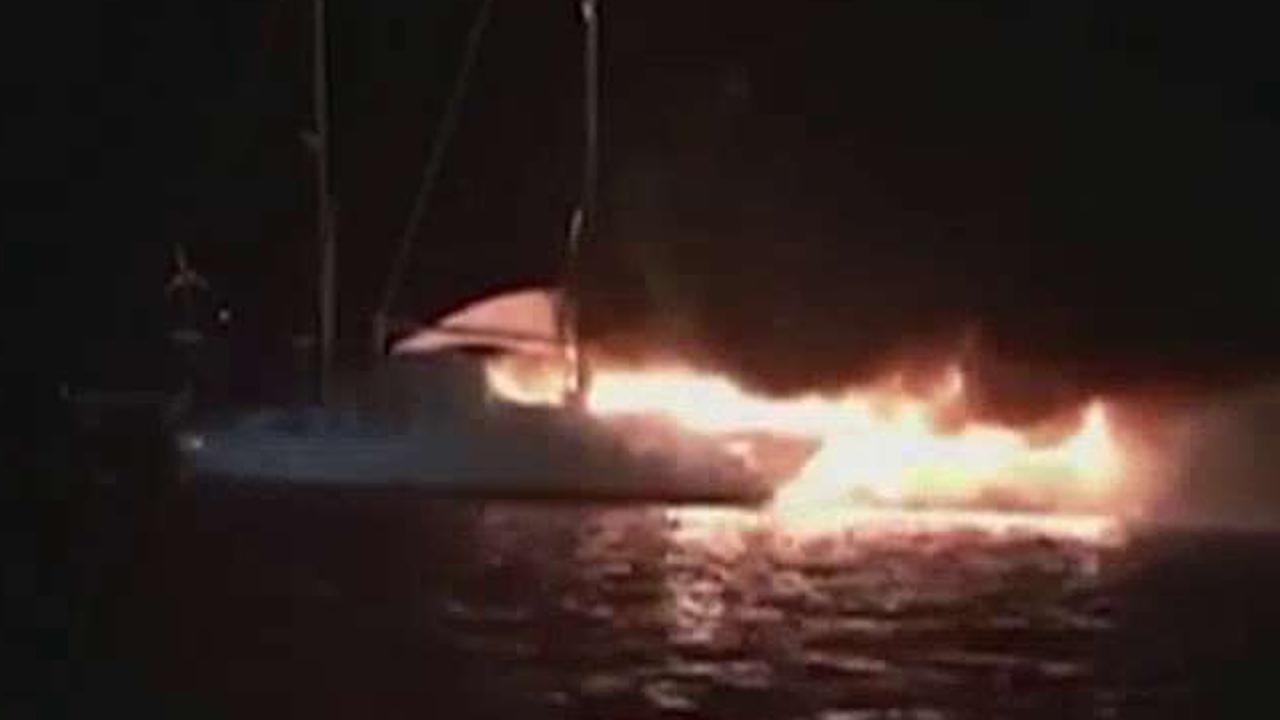Sailboat explodes, bursts into flames in Florida