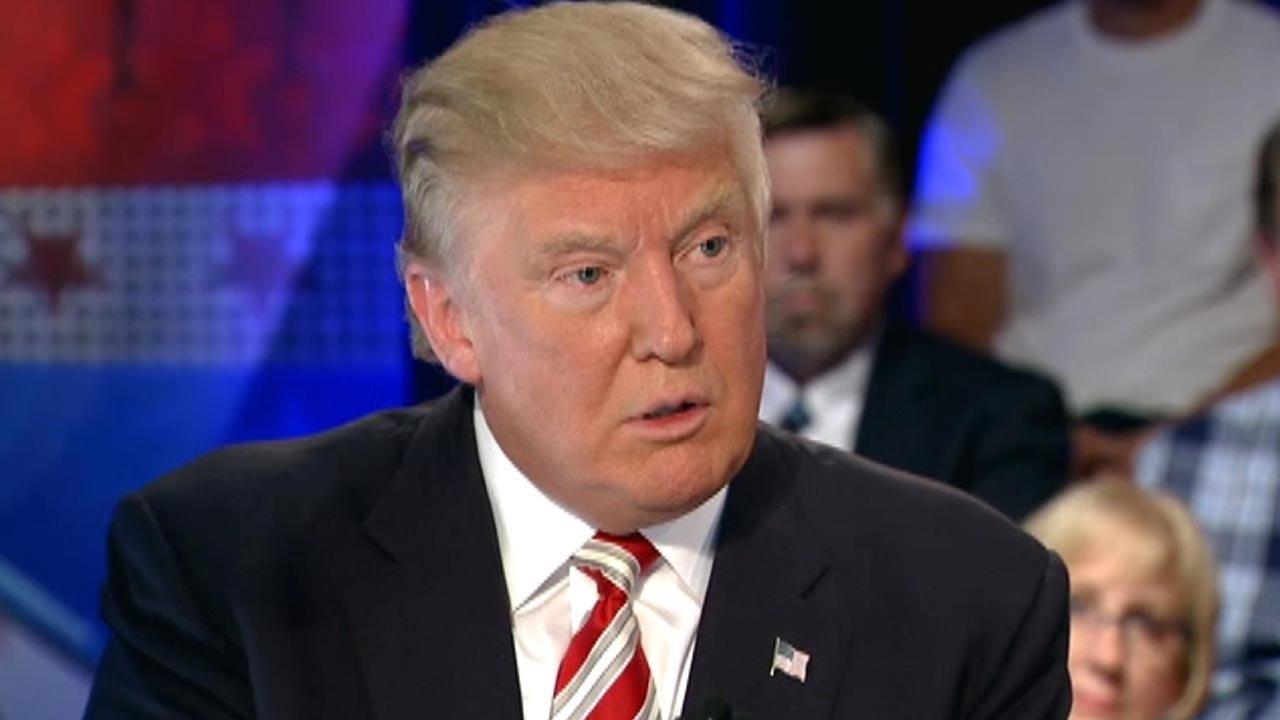 Donald Trump talks 'extreme vetting' immigration plan