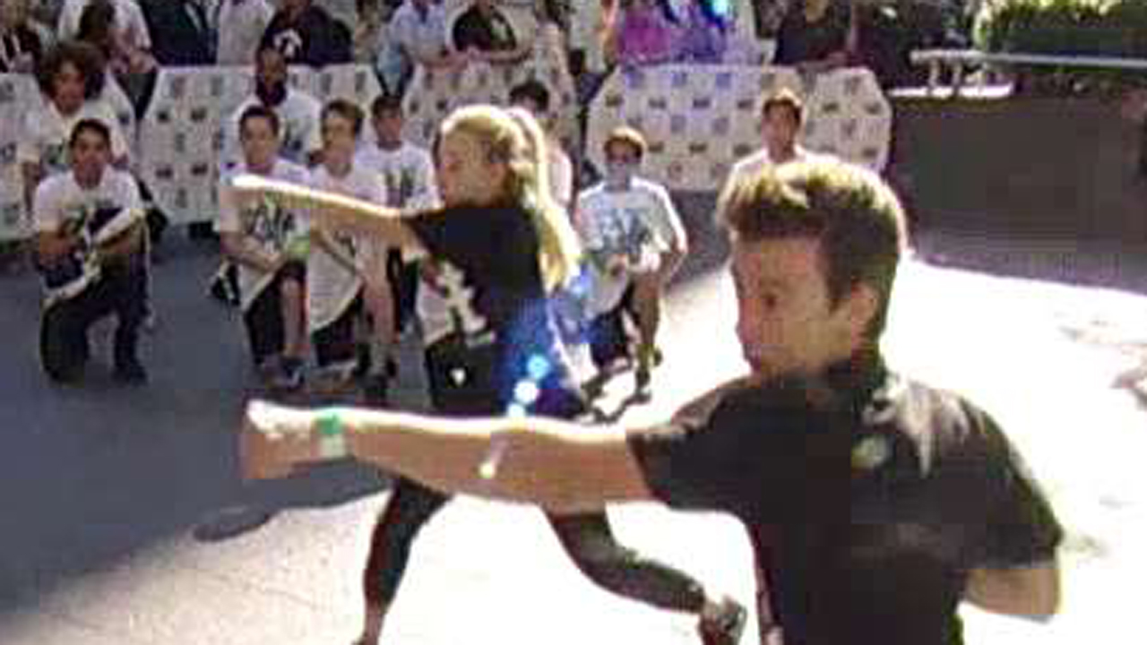 Martial arts moves to stop school bullying