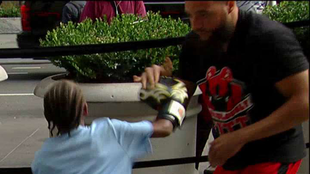 8-year-old boxing prodigy turning heads in the ring 