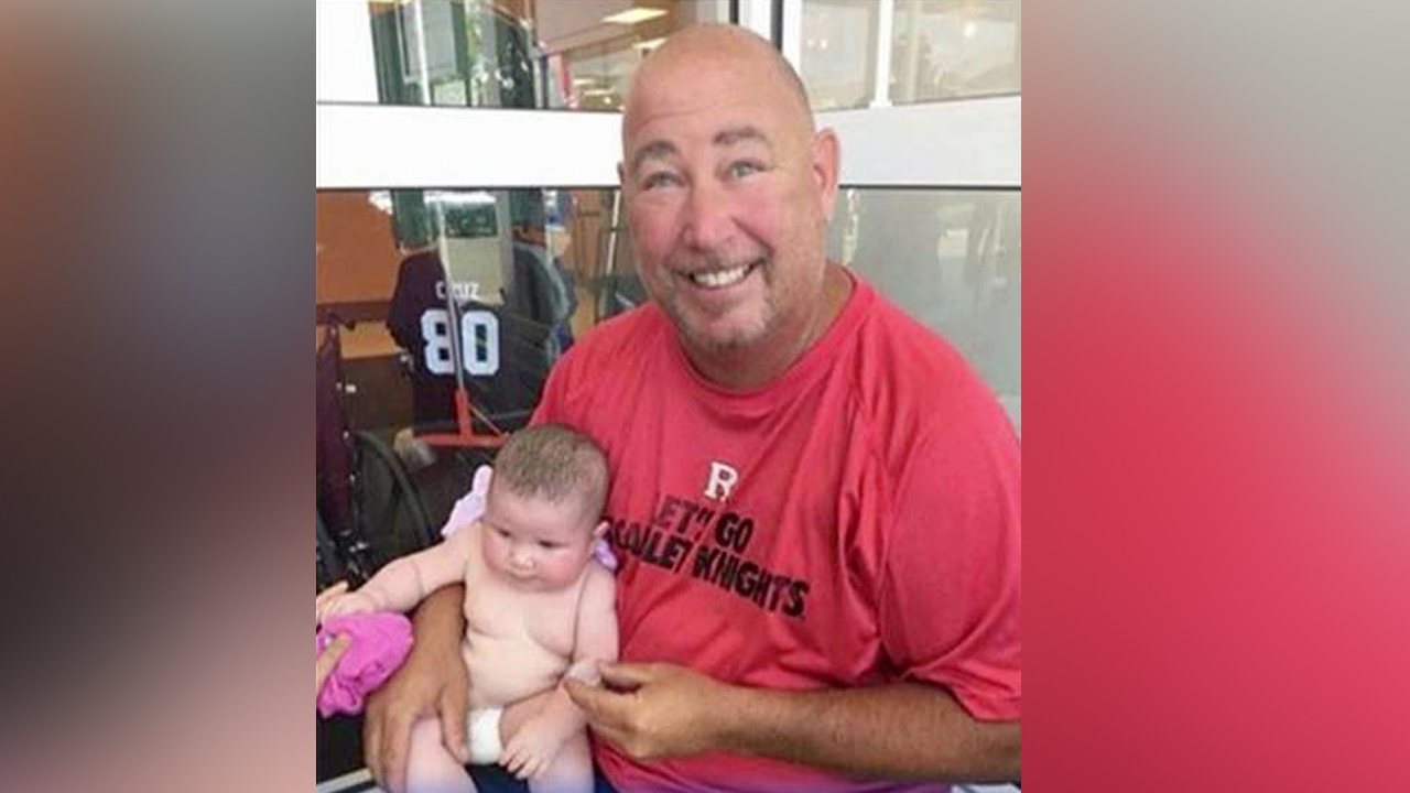 Ex-cop saves baby from sweltering car