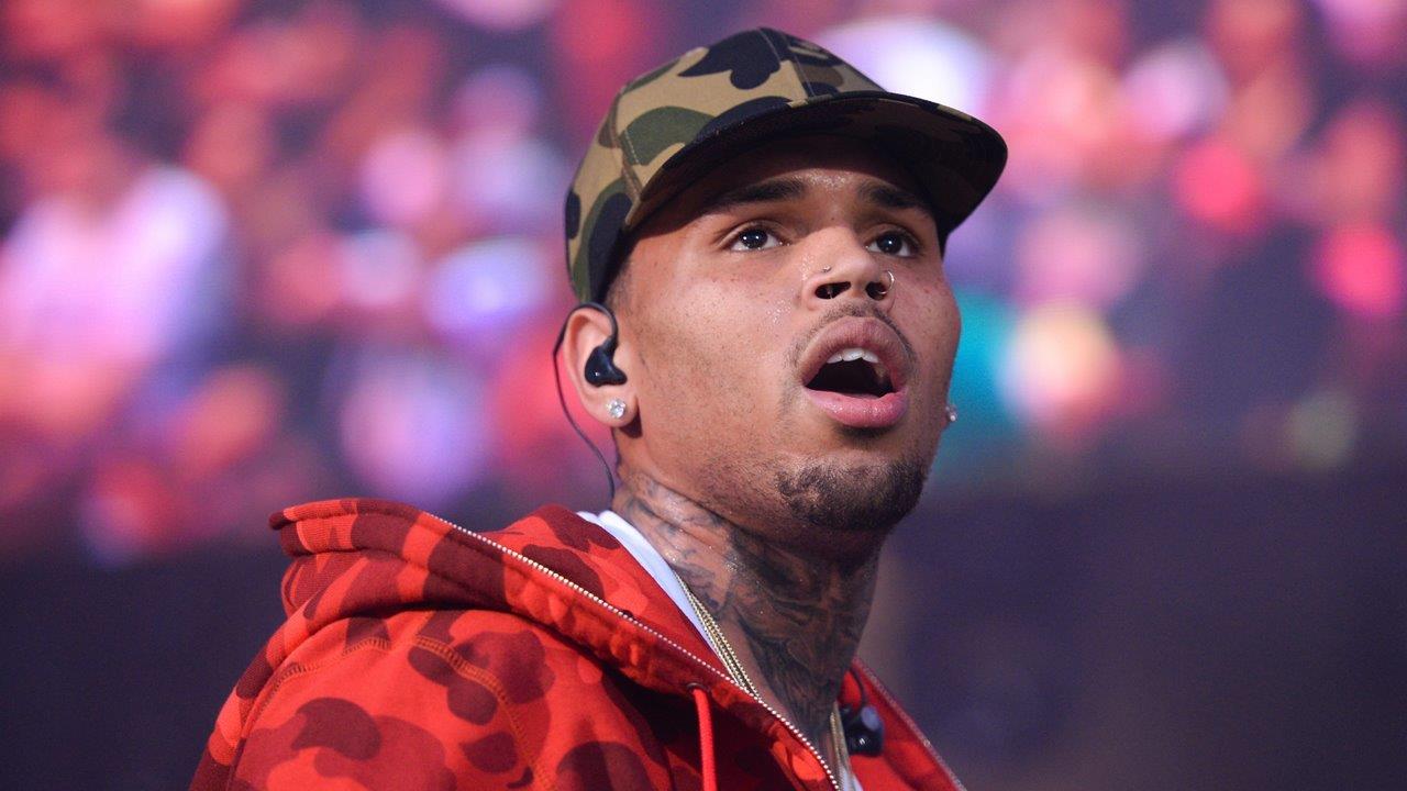 Singer Chris Brown out on bail 