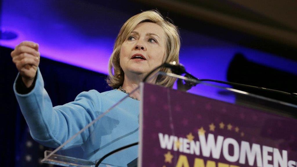 Napolitano: Clinton 'failed miserably' to return emails