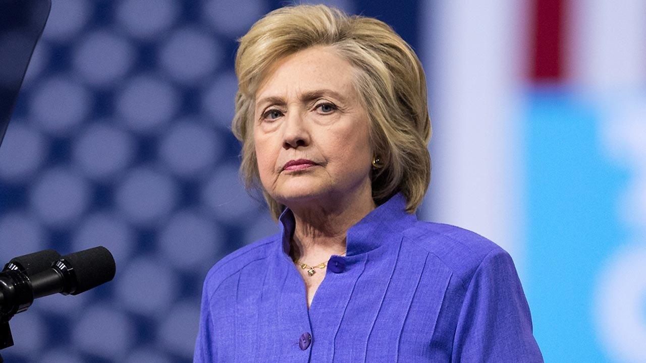 FBI notes: Clinton does not recall classification training