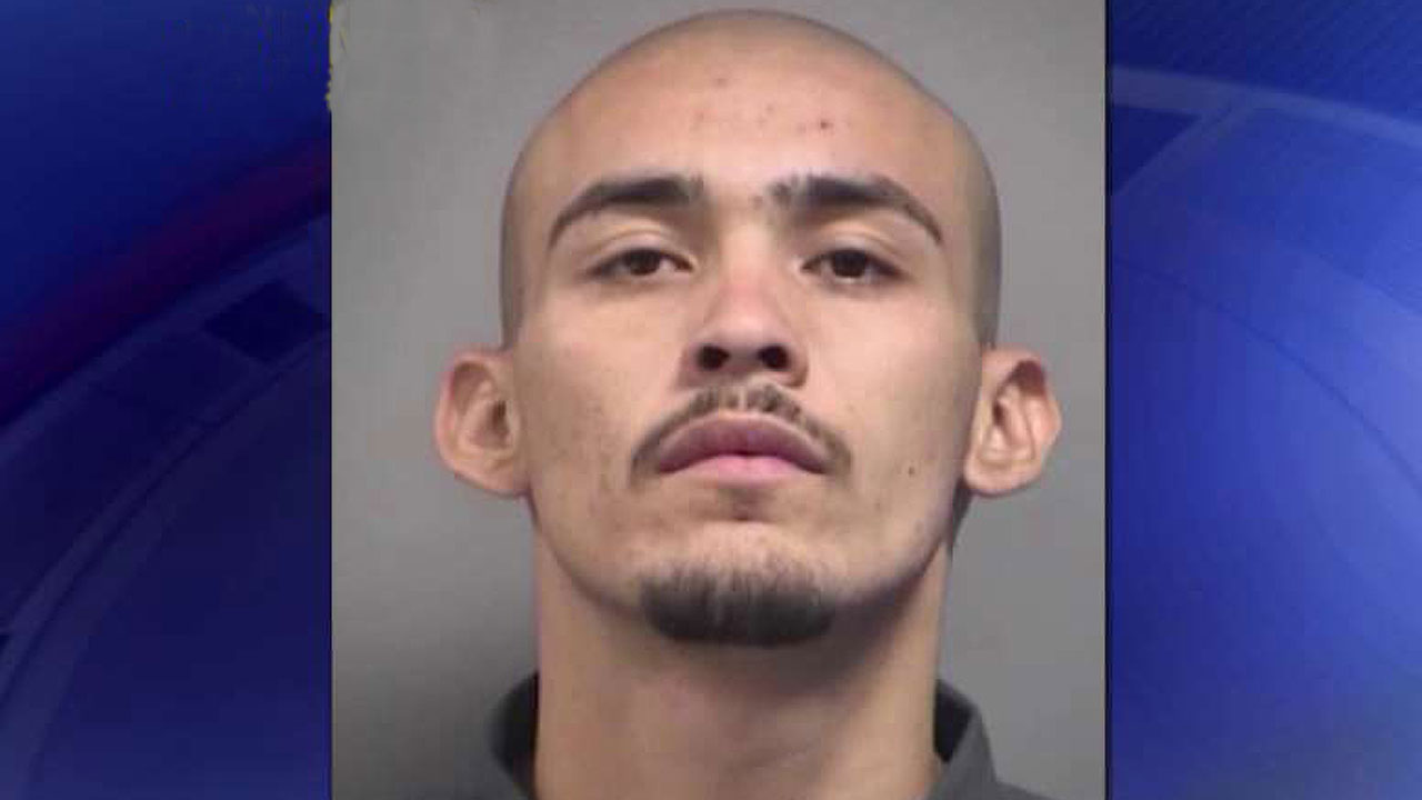 Manhunt for murder suspect who escaped custody in Nevada