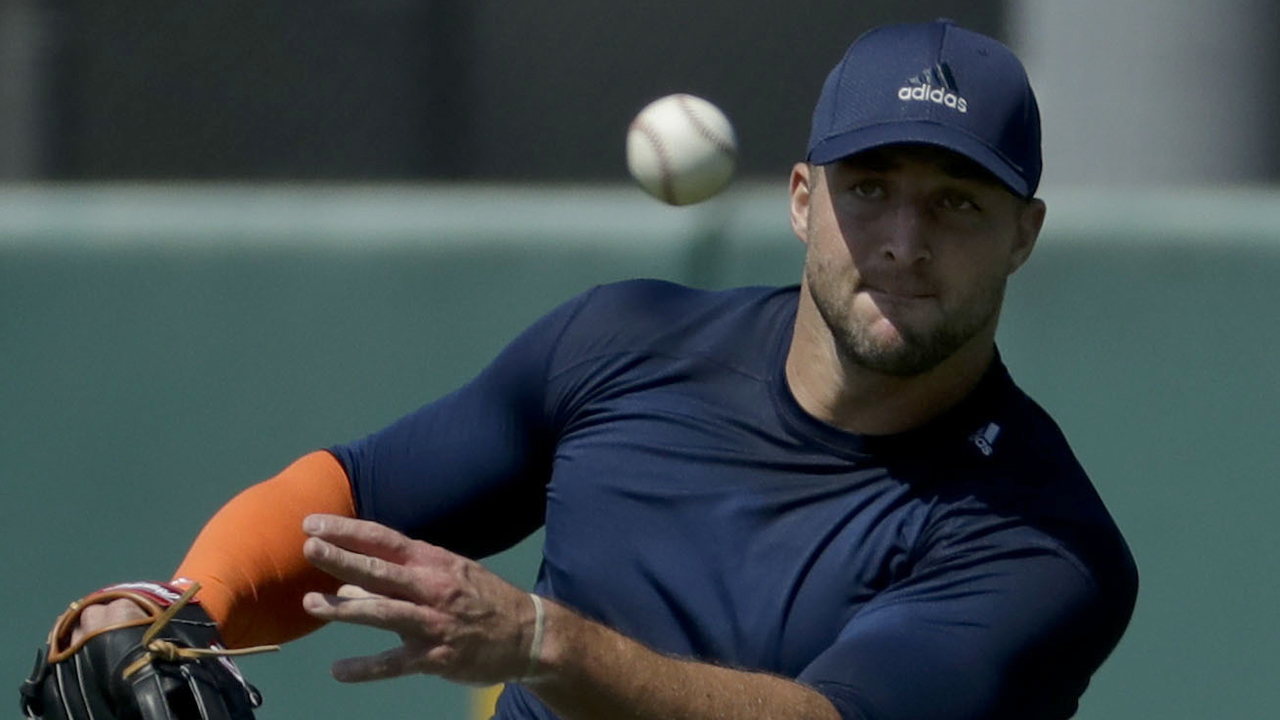 New York Mets sign Tim Tebow to minor league deal