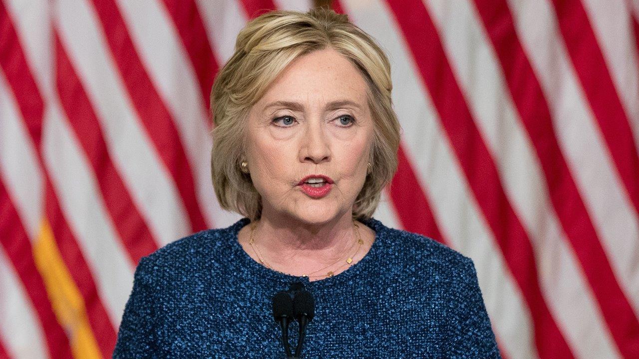 Clinton off the campaign trail for debate prep