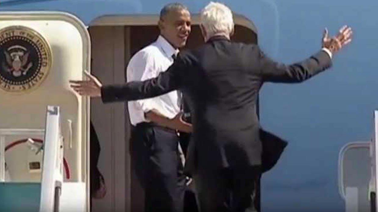 'Let's go!' Obama urges Bill Clinton to board Air Force One
