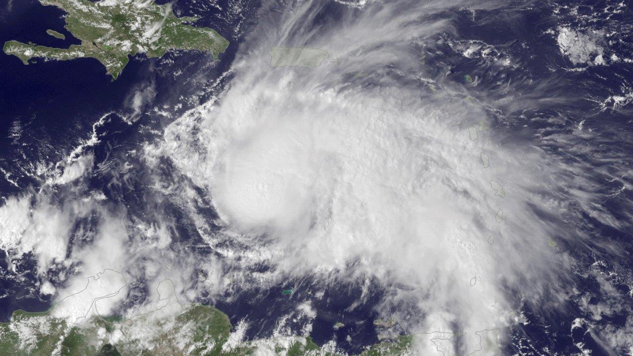 Hurricane Matthew bears down on Jamaica, Haiti