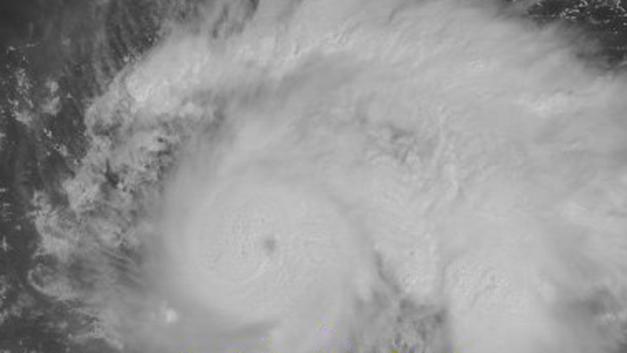 Hurricane Matthew makes landfall on Haiti