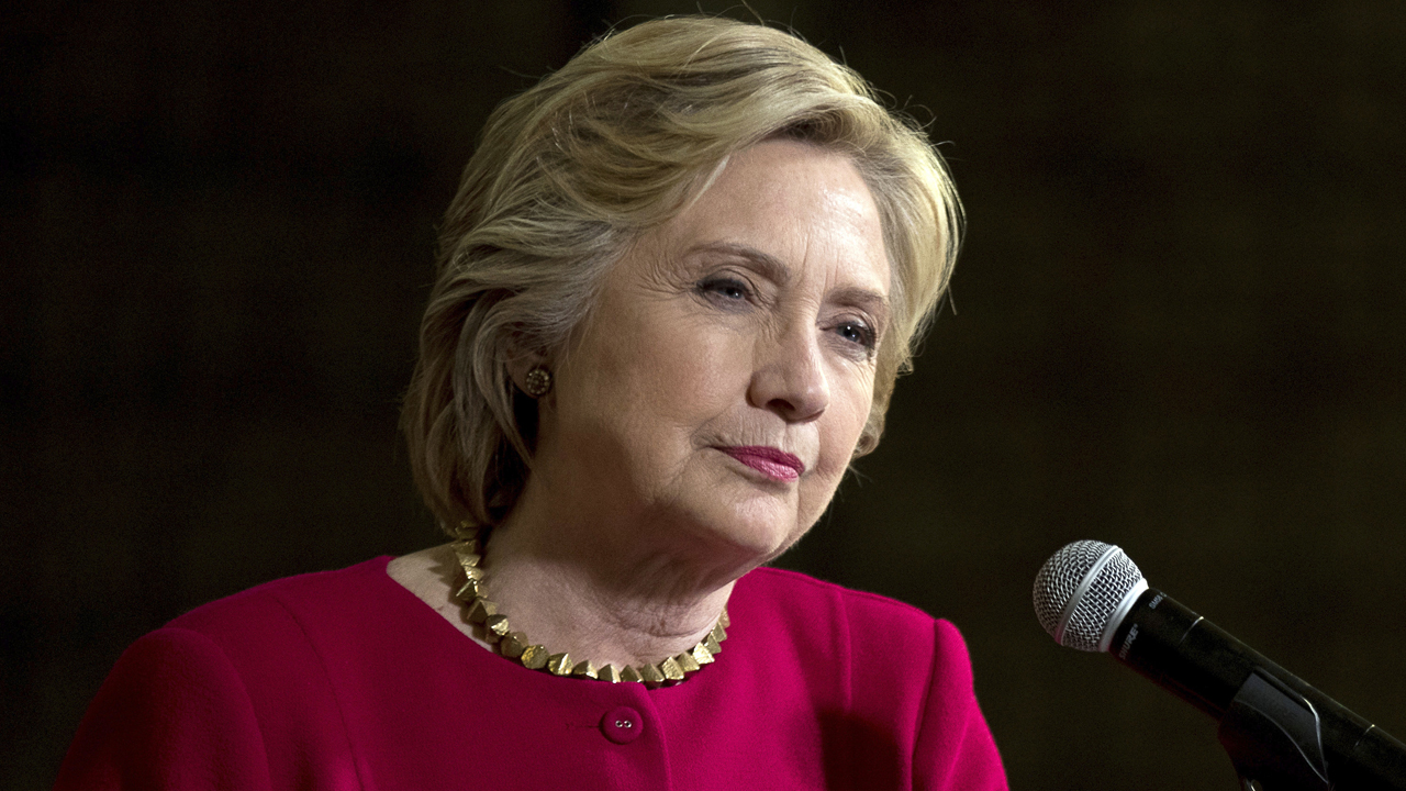 Clinton's push for public option, single-payer health care