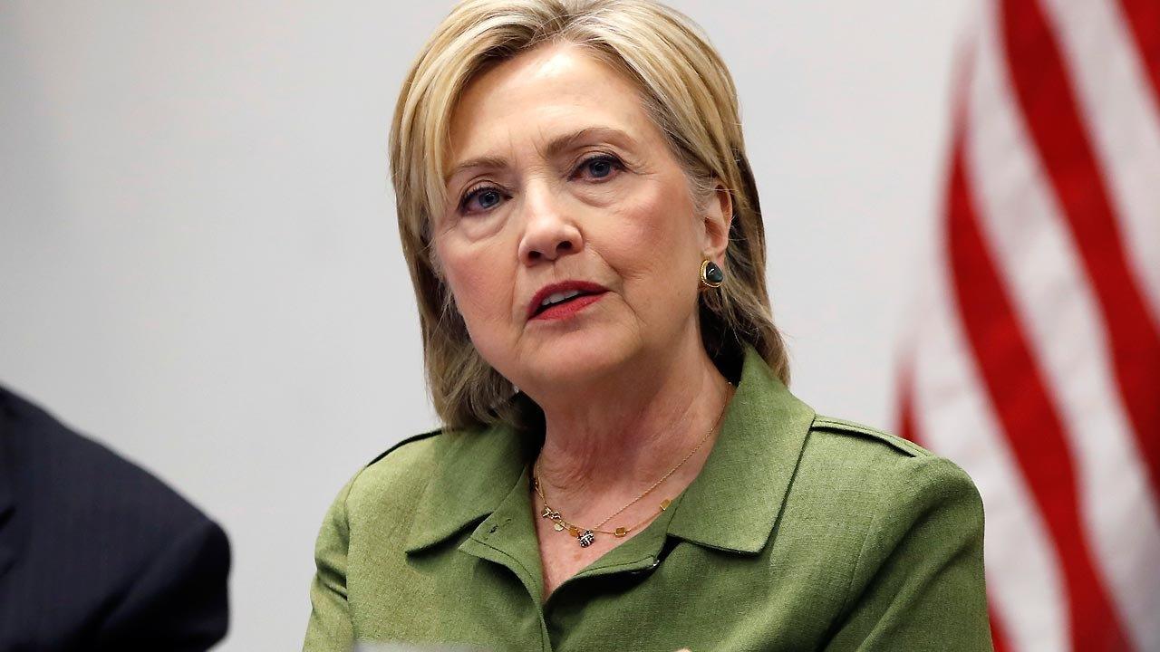 Clinton has temperament, knowledge - but why no big lead?