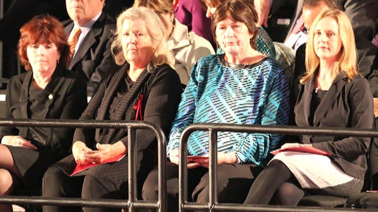 Did debate commission keep Clinton accusers out of sight?