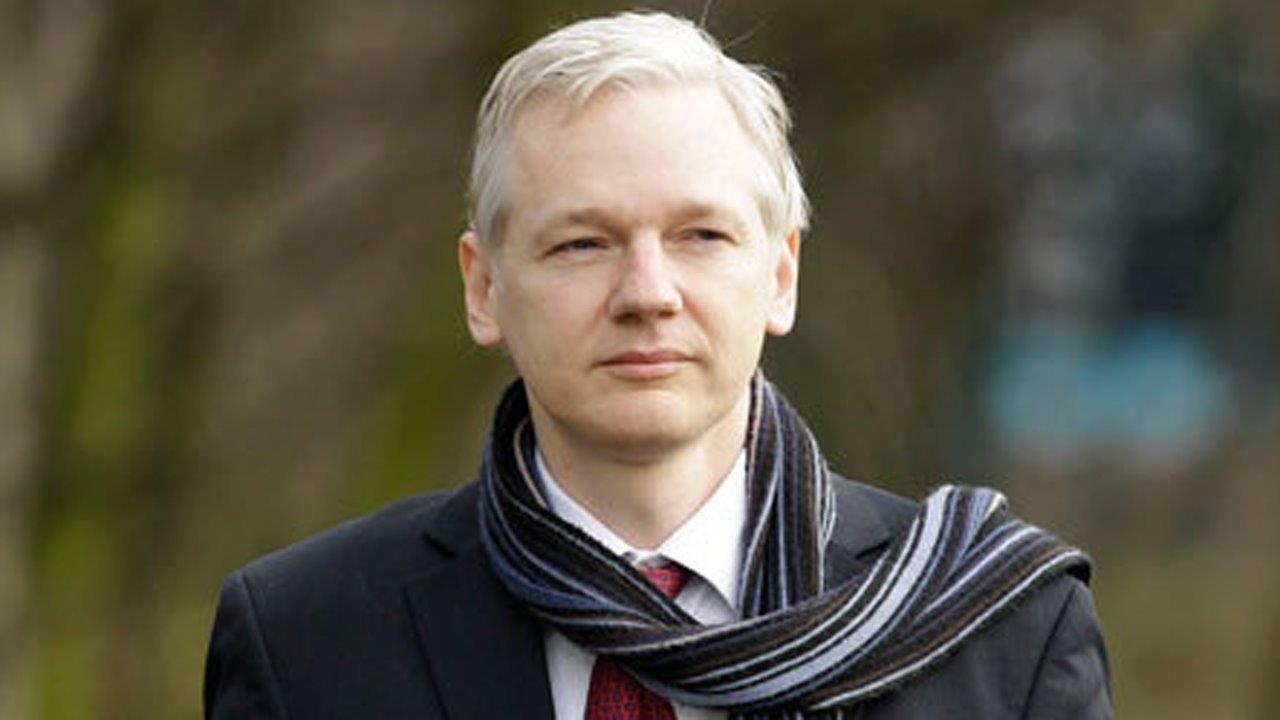 WikiLeaks claims 'state actor' cut off Assange's internet 