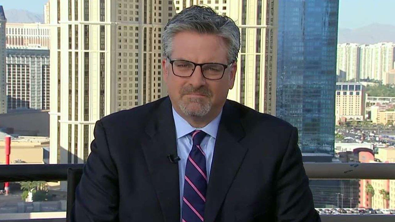 Bagaimana Tumpahan WikiLeaks Bermanfaat untuk Kampanye Trump