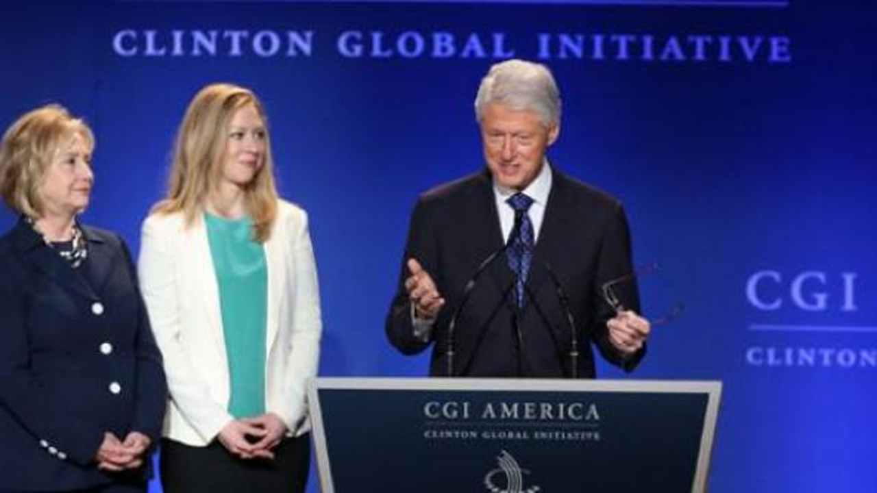 DNC comes to defense of Clinton Foundation after debate