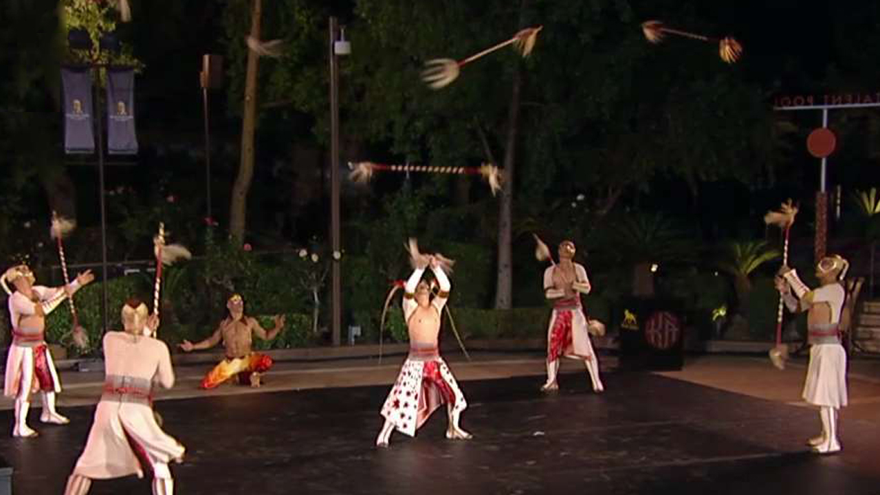 Cirque du Soleil performs on 'Fox & Friends' 