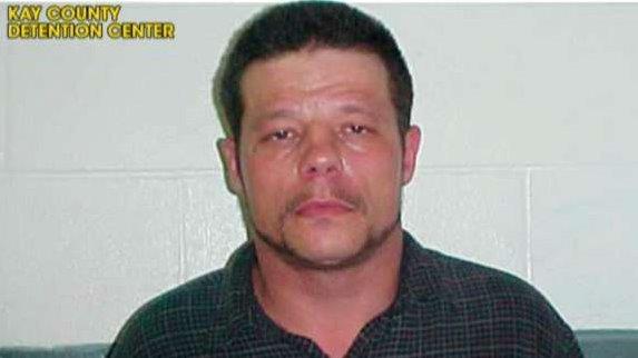 Manhunt for accused Okla. killer enters fourth day