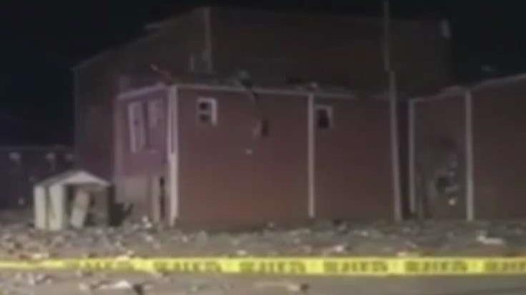 Gas explosion rocks small town in central Illinois