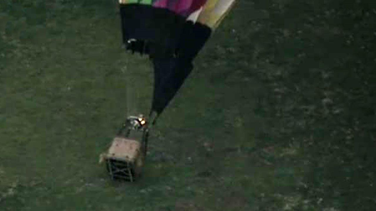 Passengers fall out as hot air balloon crashes in city park Fox News