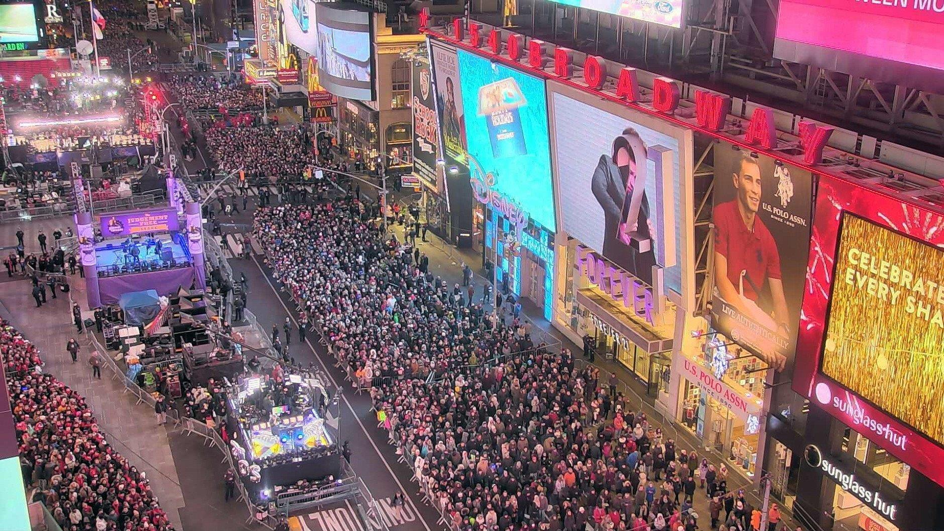 Feds arrest man for Times Square attack plot 