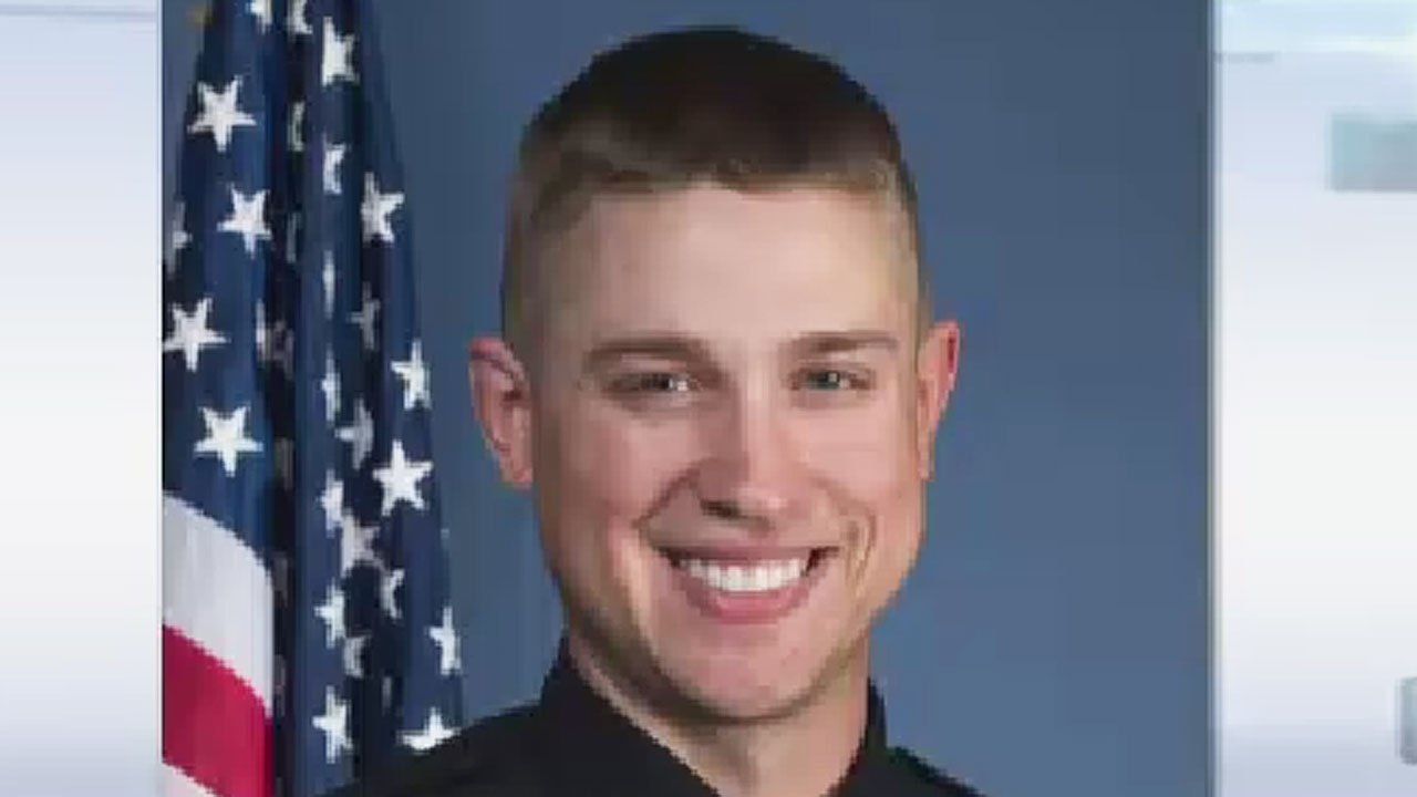 Ohio State police officer hailed for stopping campus attack