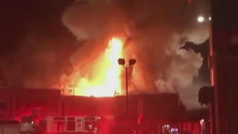 Report: At least 9 dead in Oakland warehouse fire