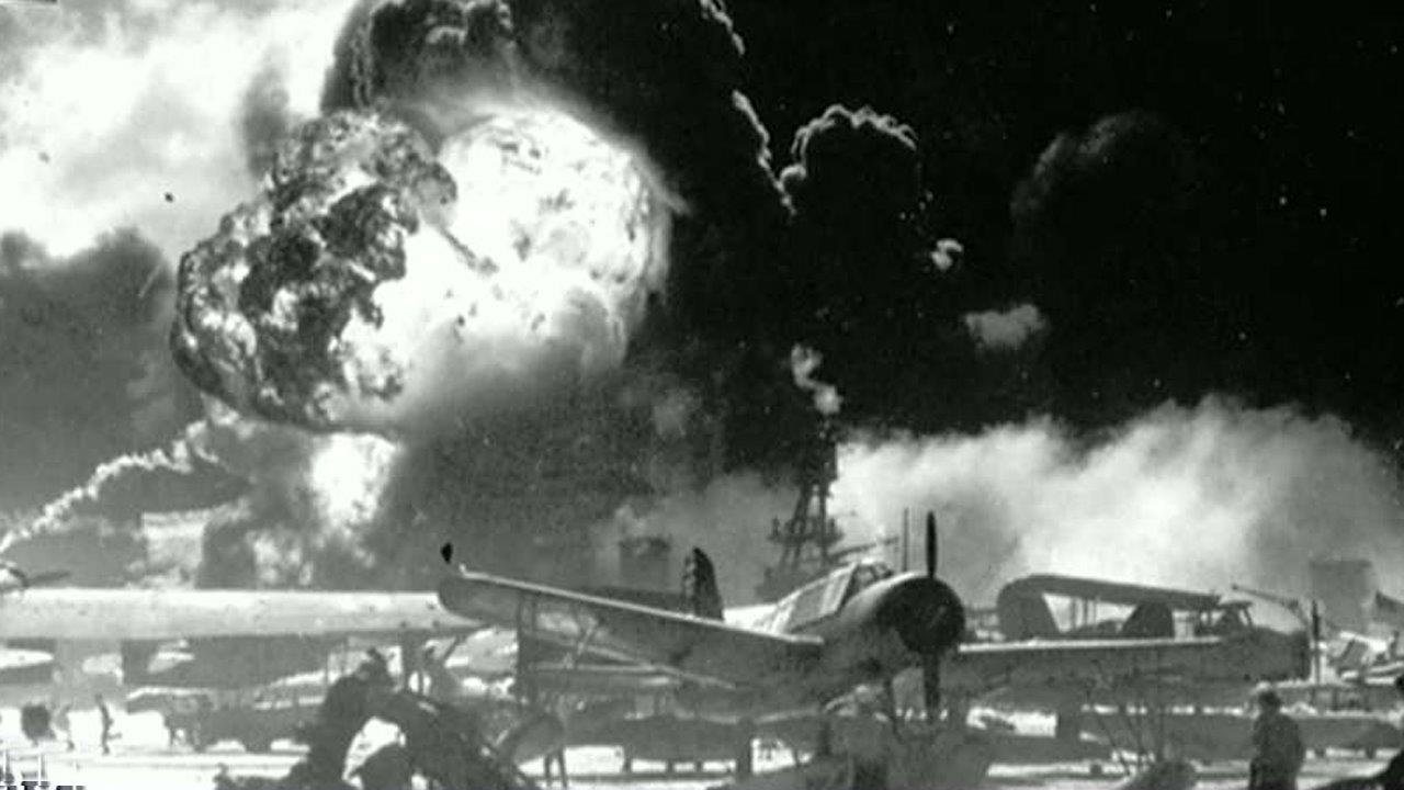 US military decisions that preceded the Pearl Harbor attack