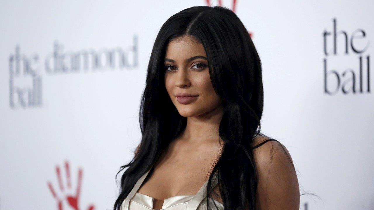 Kylie Jenner stars in sexy calendar