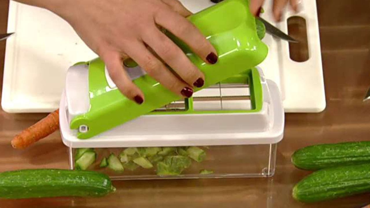 'Fox & Friends' hosts try the '1 Second Slicer'