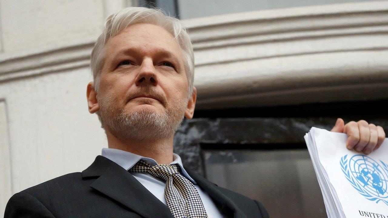 Julian Assange: Our source is not the Russian government 
