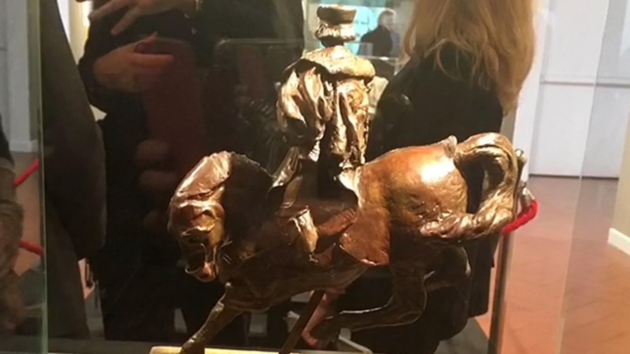 Rare statue based on da Vinci model goes on show