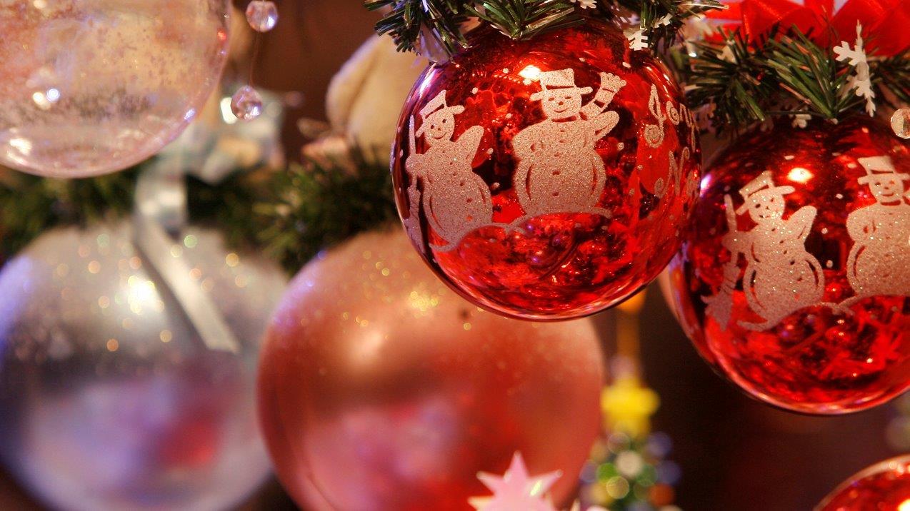 Tips to slow down and enjoy Christmas traditions